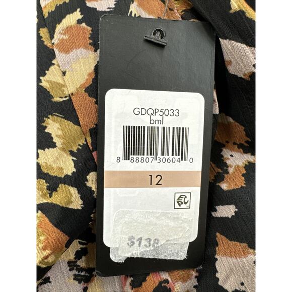 NWT Sz 12 Guess Animal Print Pleated, Flutter Sleeve, Maxi Dress. Vneck. - Picture 4 of 5